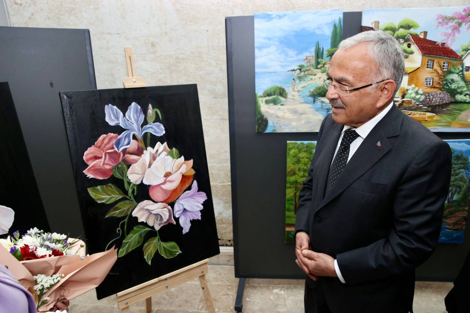 EL EMEĞİ GÖZ NURU ESERLER BU SERGİDE